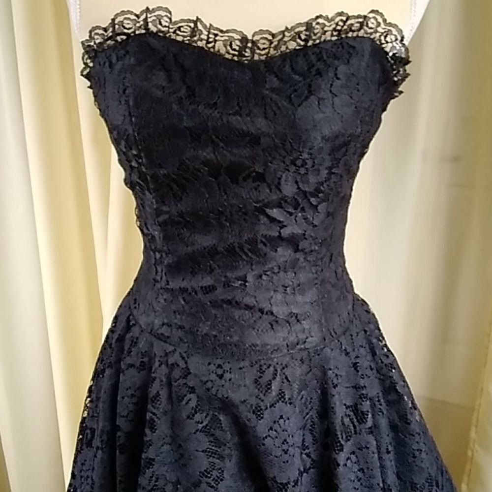 Vintage Black Lace Dress Size S Approximately No Tag - Picture 2 of 11